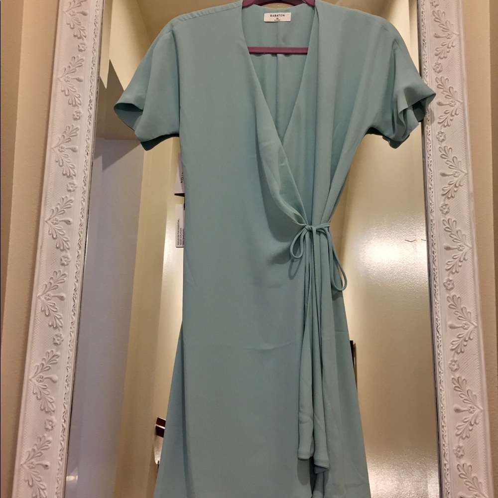 NWT Aritzia Babaton Wallace Wrap Dress Size XS